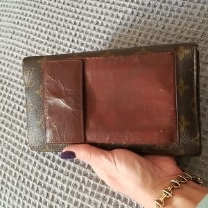 Louis Vuitton true Vintage Wallet/ wristlet